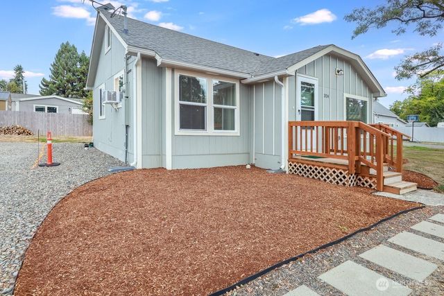 324 6th Street, Vader, WA 98593