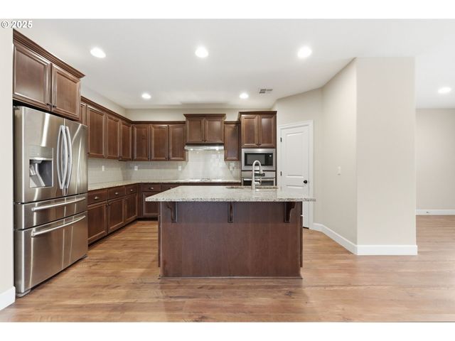 4019 Se Oakhurst St, Hillsboro, OR 97123