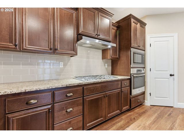 4019 Se Oakhurst St, Hillsboro, OR 97123