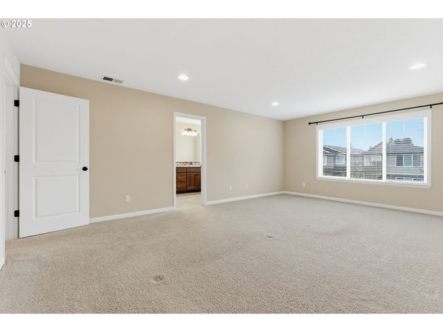 4019 Se Oakhurst St, Hillsboro, OR 97123