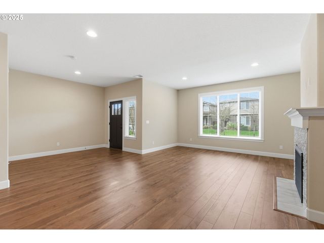 4019 Se Oakhurst St, Hillsboro, OR 97123