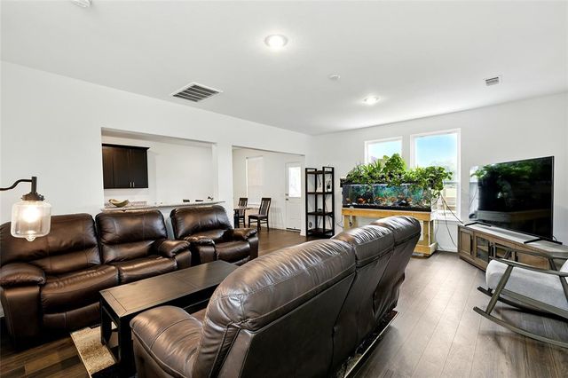 10725 Bancroft Park Ln, Houston, TX 77075