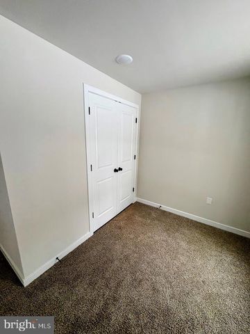 8 WILLIAM AND MARY LN, Stafford, VA 22554