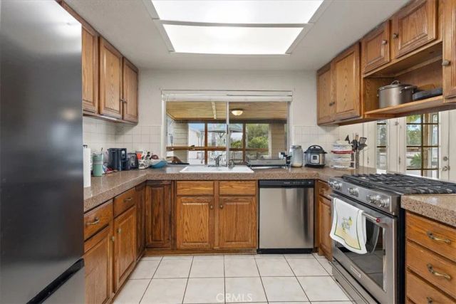 16704 Stallion, Riverside, CA 92504