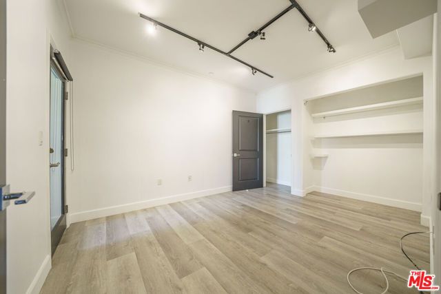 970 S St Andrews Place 306, Los Angeles, CA 90019