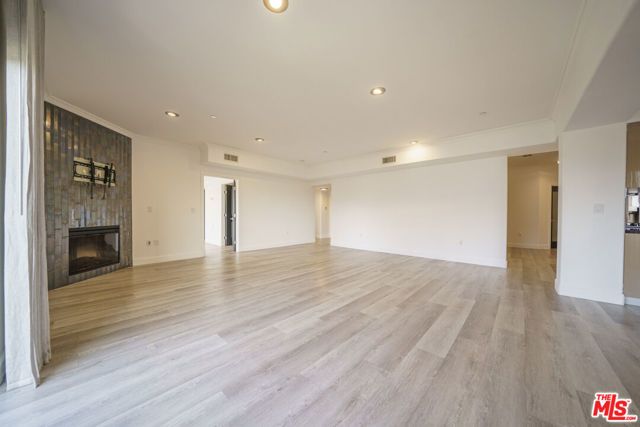 970 S St Andrews Place 306, Los Angeles, CA 90019