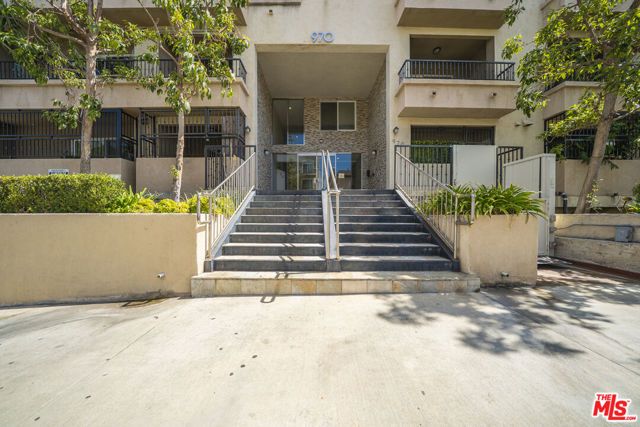 970 S St Andrews Place 306, Los Angeles, CA 90019