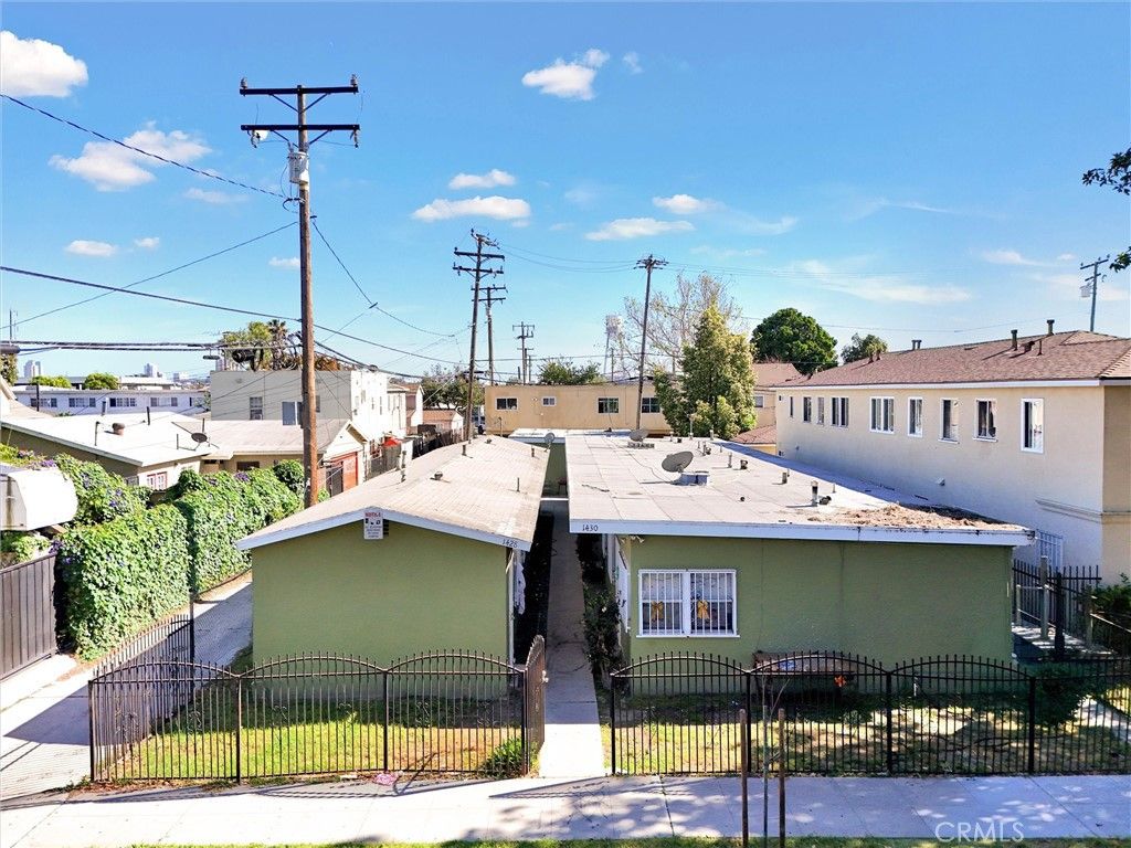1430 W 19th, Long Beach, CA 90810 — exterior