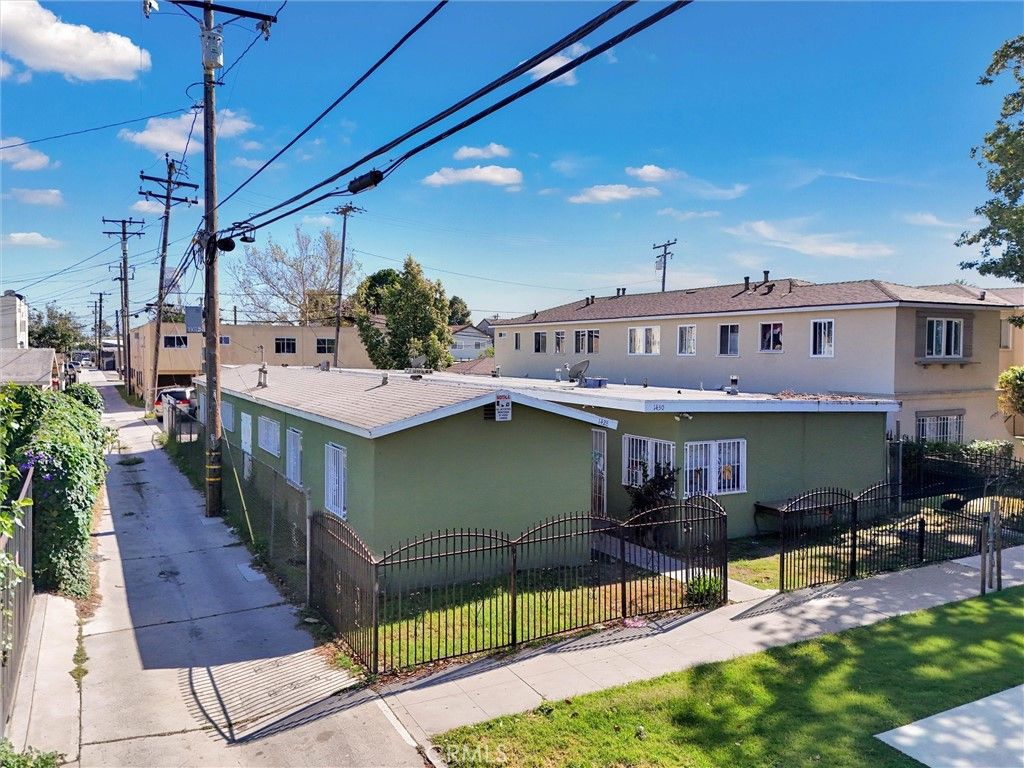 1430 W 19th, Long Beach, CA 90810 — photo 2