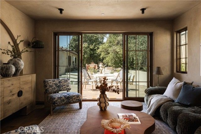 1817 N Avenue 55, Los Angeles, CA 90042