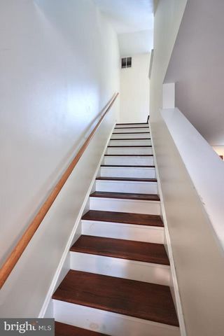 621-00 N 10TH ST, Philadelphia, PA 19123
