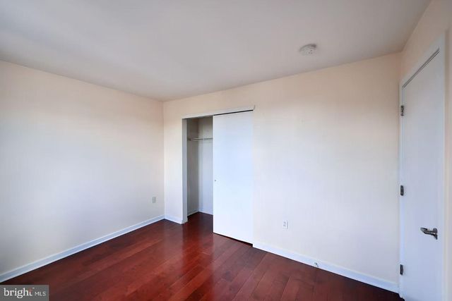 621-00 N 10TH ST, Philadelphia, PA 19123