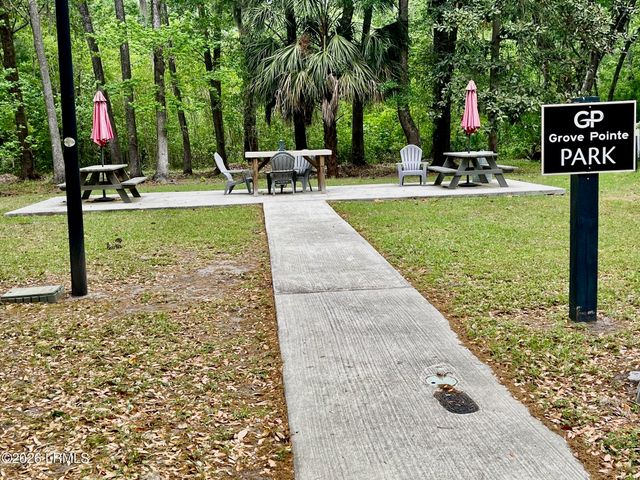 7 Canopy Lane, St. Helena Island, SC 29920