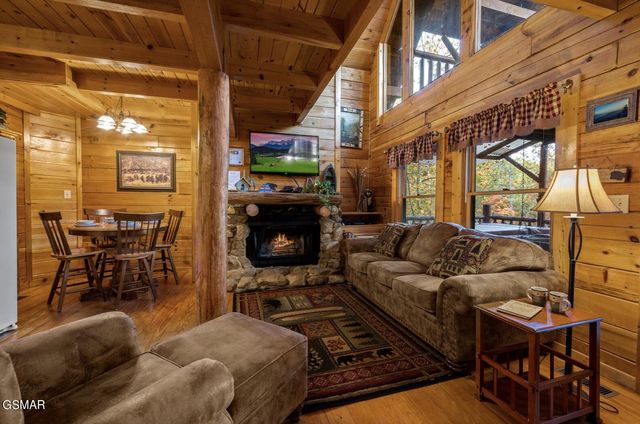 3040 Brothers Way, Sevierville, TN 37862