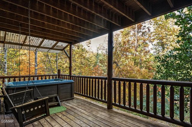 3040 Brothers Way, Sevierville, TN 37862