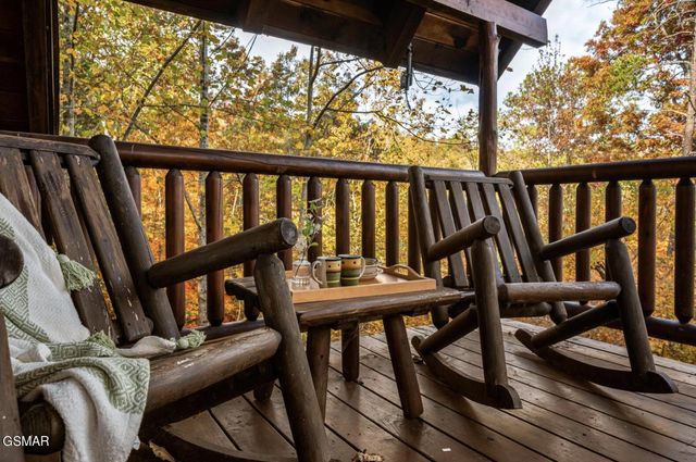 3040 Brothers Way, Sevierville, TN 37862