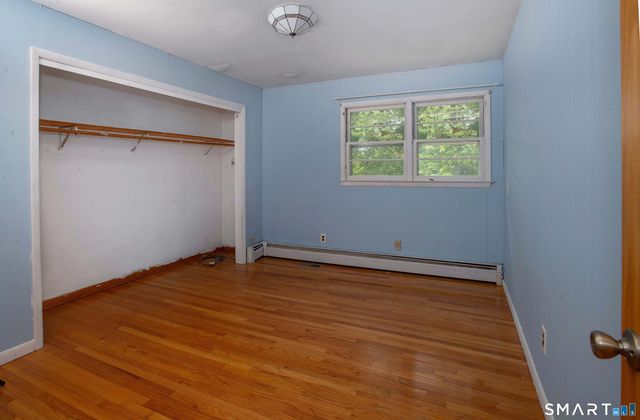 4 Musnug Road, Danbury, CT 06811