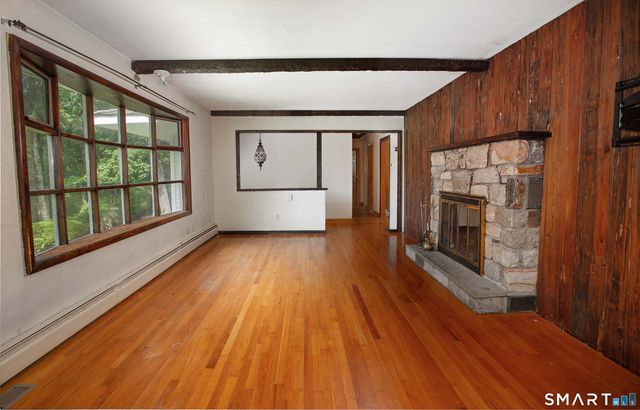 4 Musnug Road, Danbury, CT 06811
