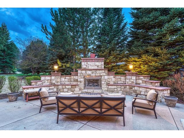 4320 E Linden Cir, Greenwood Village, CO 80121