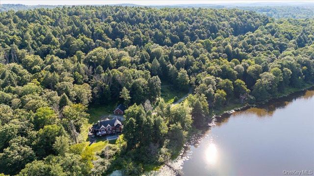 140 Kenoza Trail, Callicoon, NY 12723