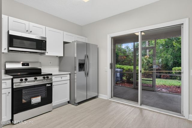 12311 KENSINGTON LAKES Drive 905, Jacksonville, FL 32246