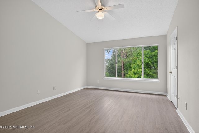 12311 KENSINGTON LAKES Drive 905, Jacksonville, FL 32246
