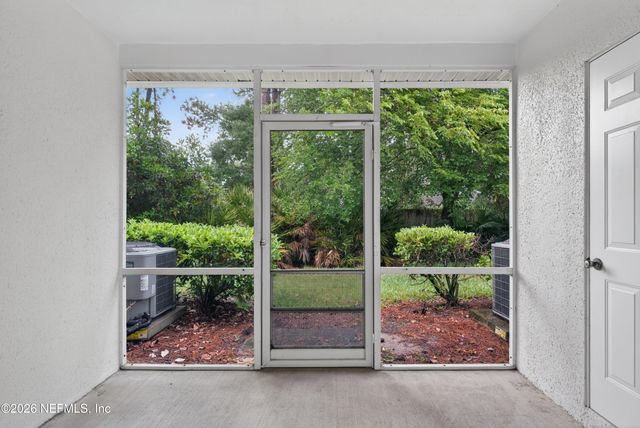12311 KENSINGTON LAKES Drive 905, Jacksonville, FL 32246