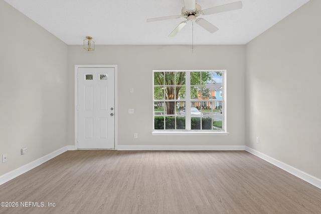 12311 KENSINGTON LAKES Drive 905, Jacksonville, FL 32246
