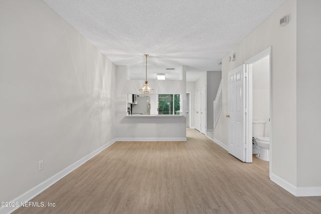 12311 KENSINGTON LAKES Drive 905, Jacksonville, FL 32246