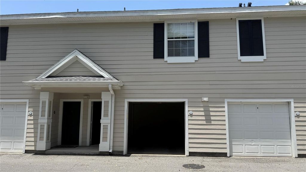 234 SOUTHERN PECAN CIRCLE 202, Winter Garden, FL 34787