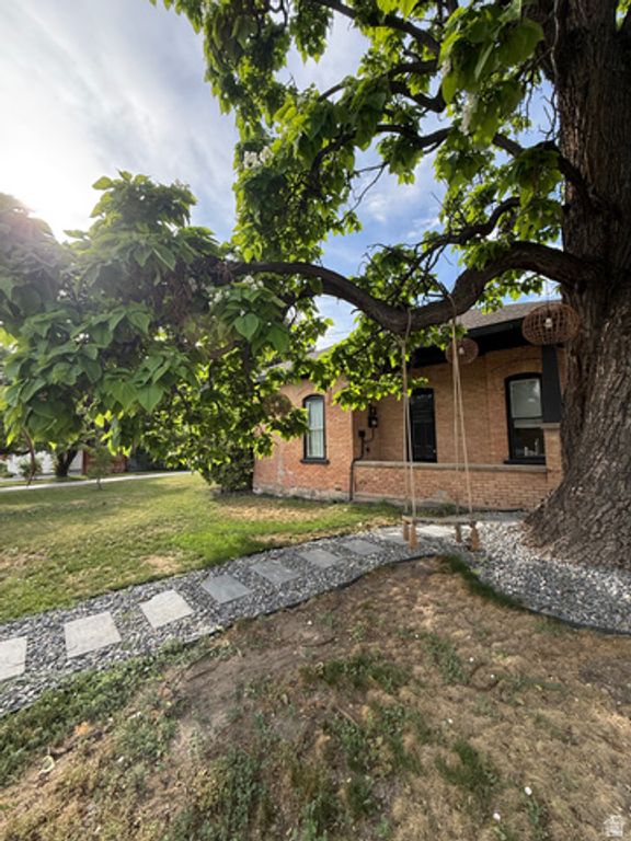 Image 1 of property listing at 595 E 900 N, Lehi, UT 84043