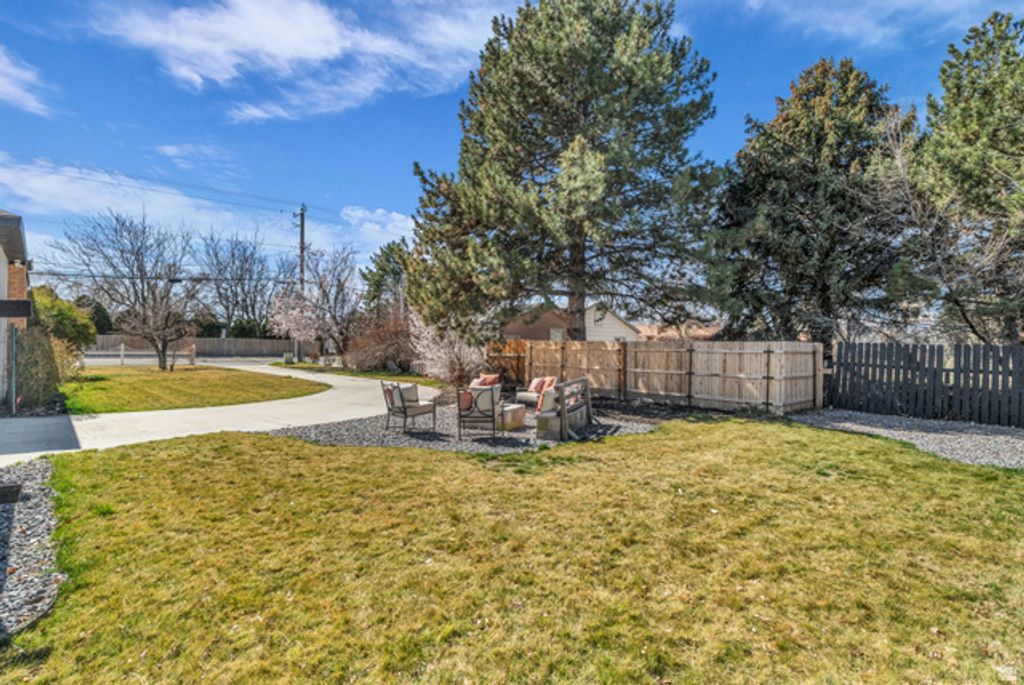 Image 27 of property listing at 595 E 900 N, Lehi, UT 84043