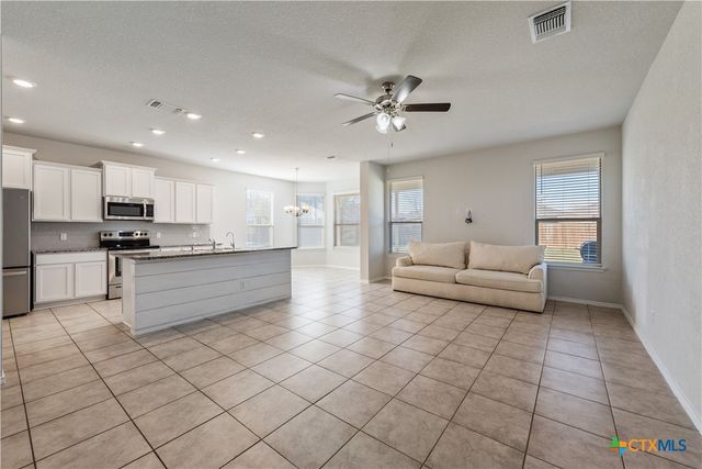 1129 Ibis Falls Loop, Jarrell, TX 76537