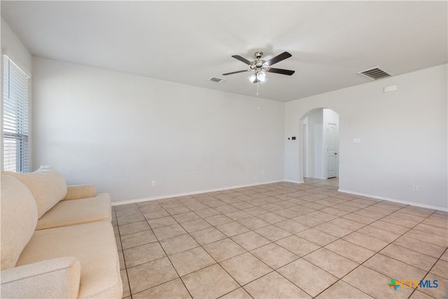 1129 Ibis Falls Loop, Jarrell, TX 76537