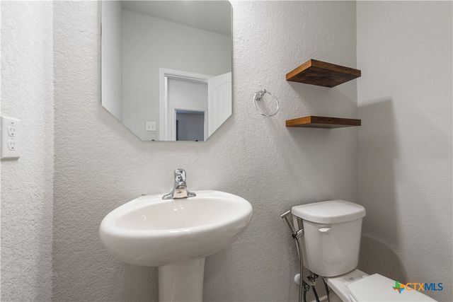 1129 Ibis Falls Loop, Jarrell, TX 76537