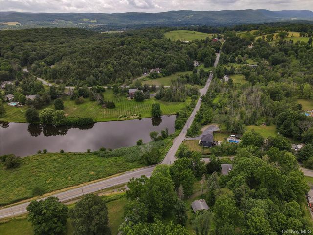 1 Jessup Road, Warwick, NY 10990