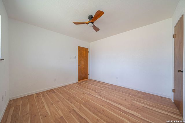 2001 Stagecoach, Seguin, TX 78155