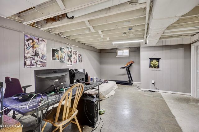 839 Euclid Boulevard, Carthage, MO 64836