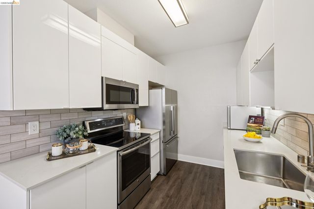 189 Schooner Ct, Richmond, CA 94804