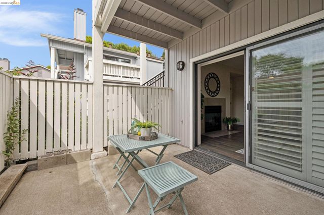 189 Schooner Ct, Richmond, CA 94804