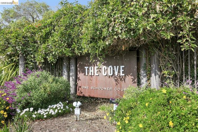 189 Schooner Ct, Richmond, CA 94804