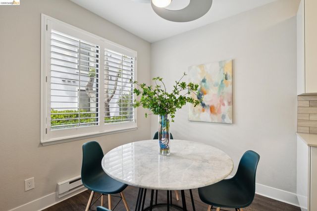 189 Schooner Ct, Richmond, CA 94804