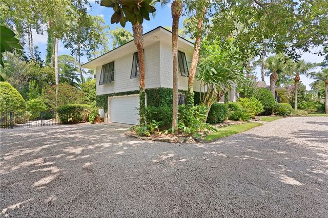 137 Merion, St Simons Island, GA 31522