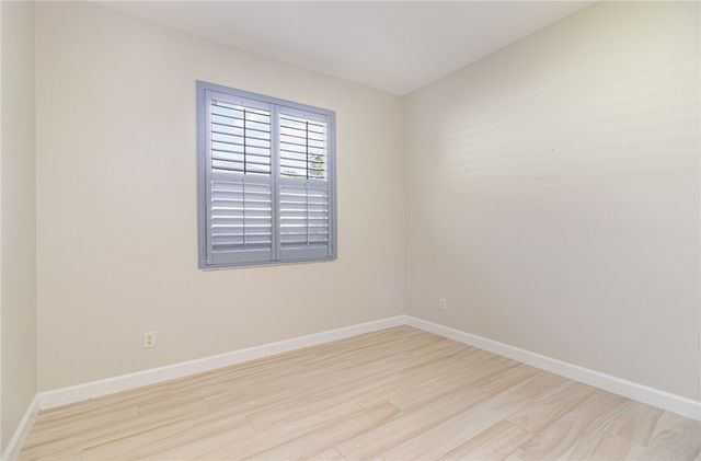 652 Hatteras Court SW, Vero Beach, FL 32968