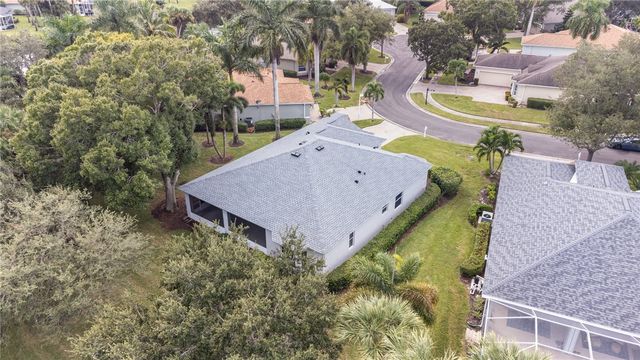 652 Hatteras Court SW, Vero Beach, FL 32968