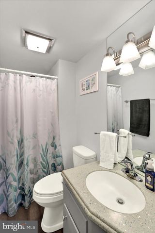 913 E OAK ST, Palmyra, PA 17078