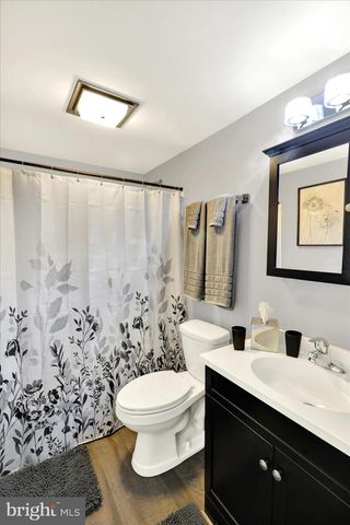 913 E OAK ST, Palmyra, PA 17078