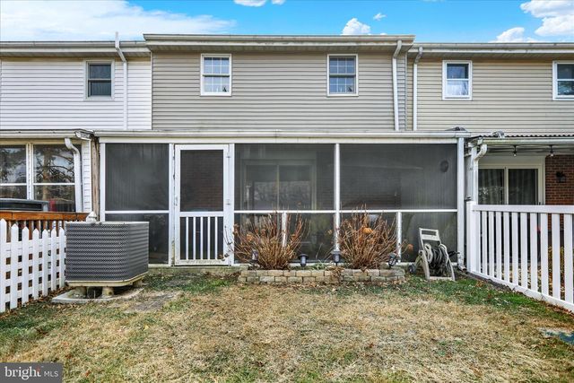 913 E OAK ST, Palmyra, PA 17078