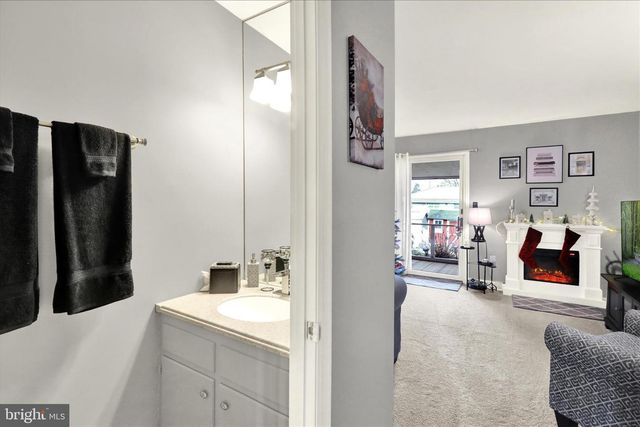 913 E OAK ST, Palmyra, PA 17078