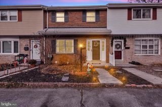 913 E OAK ST, Palmyra, PA 17078